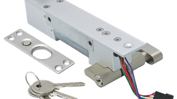 Fail secure deadbolt
