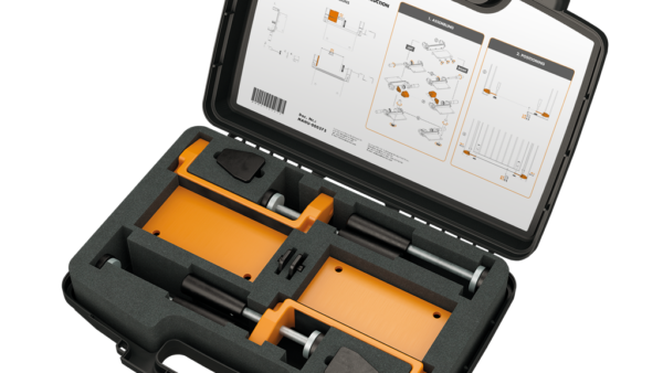 Clamp set for gate frame positioning
