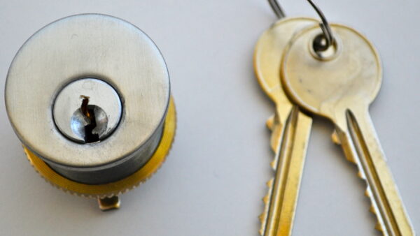 Mortise cylinder only, Includes 2 keys